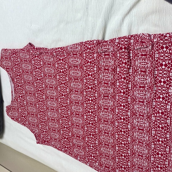 Short Sleeve Red Patterned Dress - Picture 4 of 4